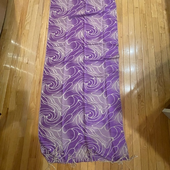 100 percent Cashmere pre loved gorgeous skarf- luxury style - Picture 14 of 15